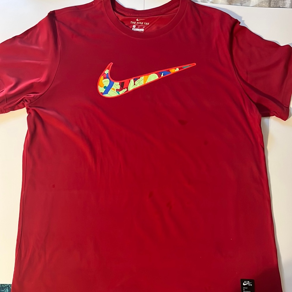 Men’s Nike T-shirt